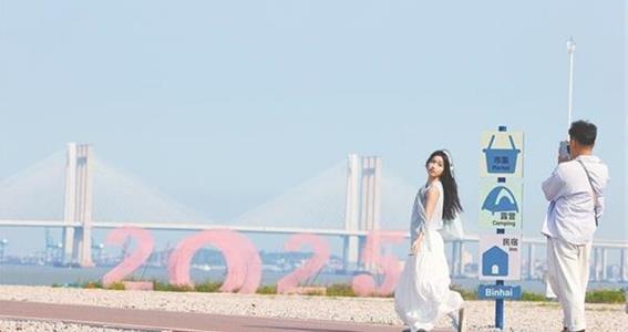 泉州濱海煙火廣場的夏日物語